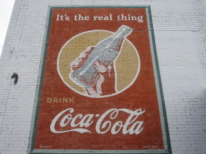 Coca_Cola_ad_ca._1943_IMG_3744