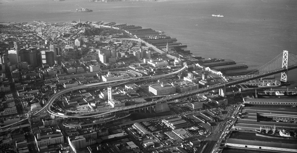 Nov. 11, 1958: Photos of San Francisco, taken by an airplane by Chronicle photographer Duke Downey.